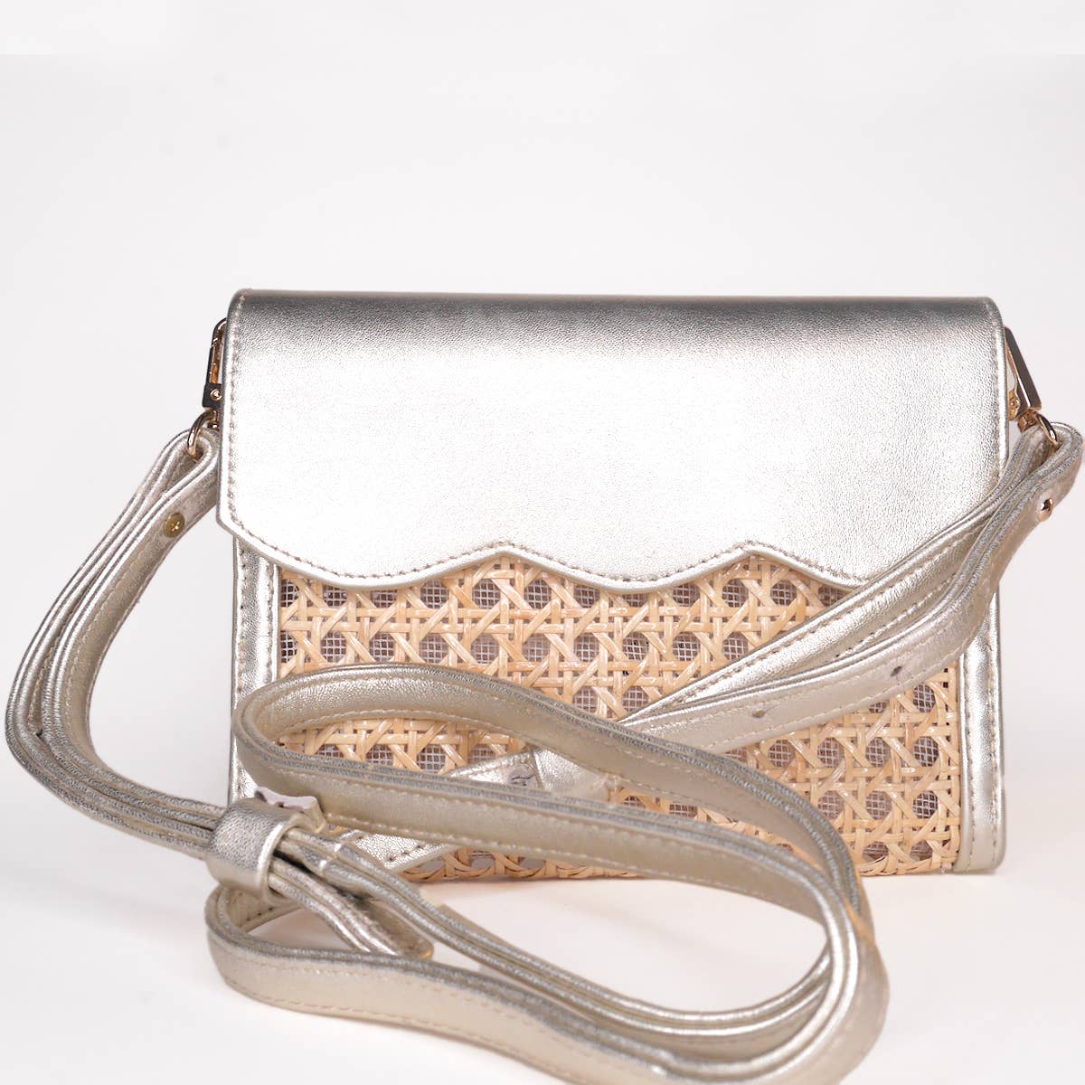 Rattan & Metalic Leather Crossbody Pouch | 3 Ways to Wear