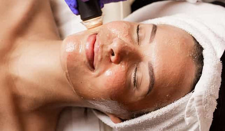 Glo2Facial